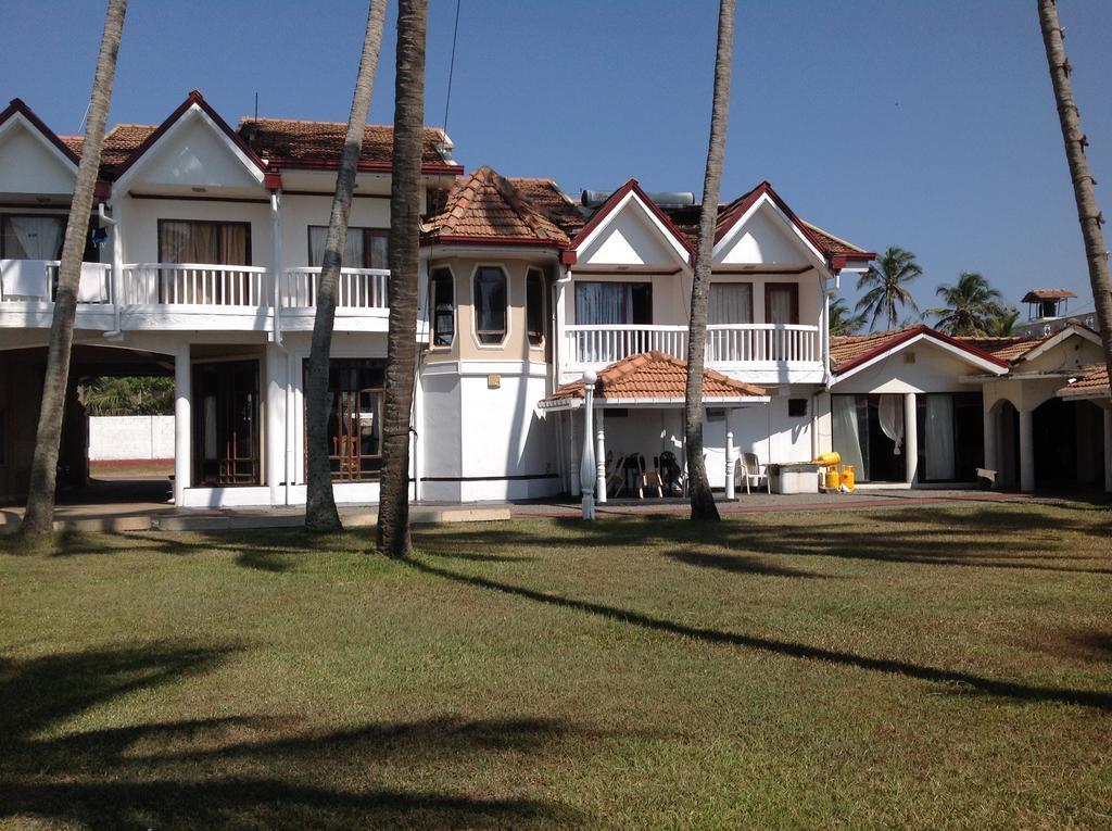 Ninnada Beach Hotel Маравіла Екстер'єр фото
