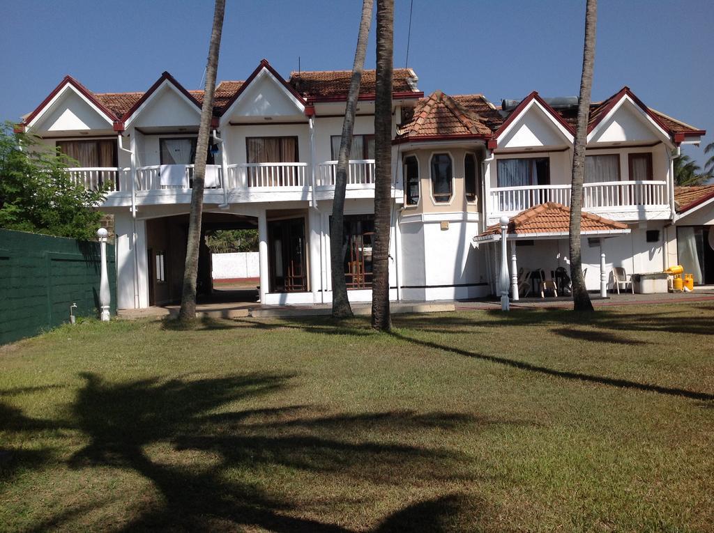 Ninnada Beach Hotel Маравіла Екстер'єр фото